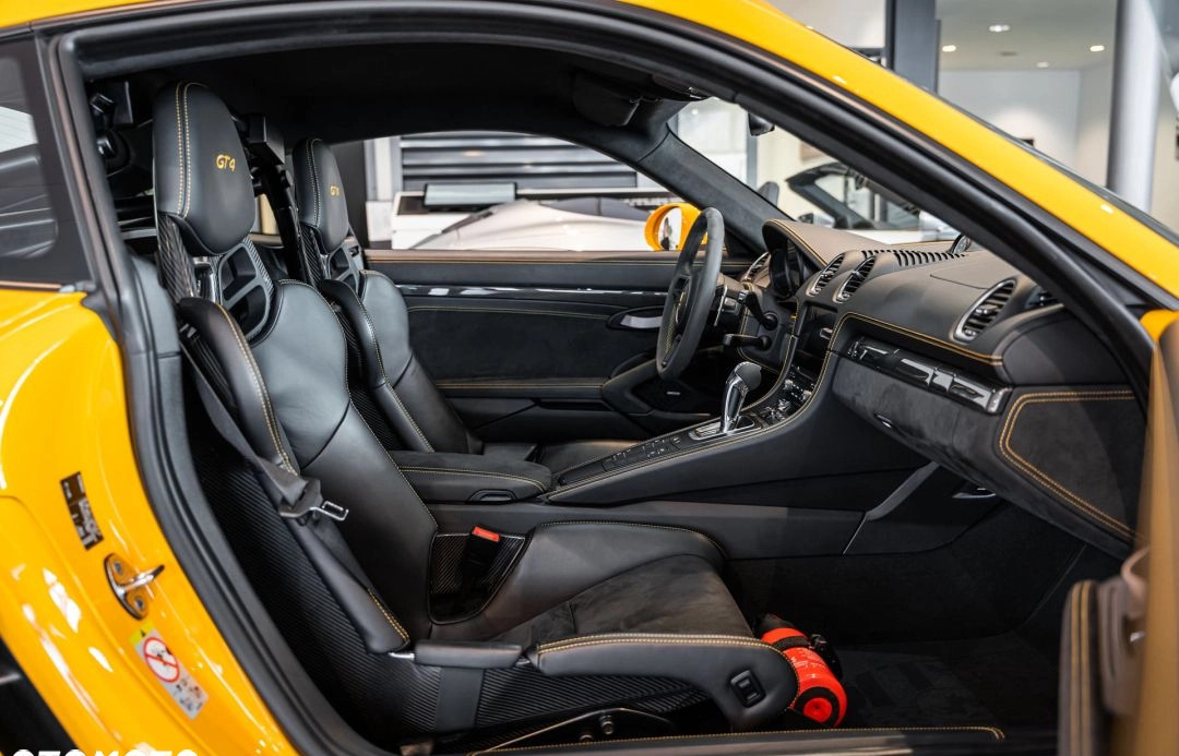 Porsche 718 Cayman cena 697718 przebieg: 10500, rok produkcji 2021 z Lubaczów małe 596